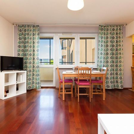 Apartments Warsaw Wyspowa By Renters المظهر الخارجي الصورة